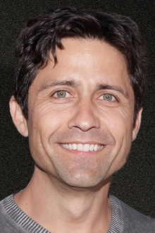 Photo of Byron Thames