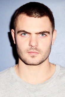 Photo of Alex Roe