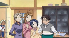 Shinobu la nouvelle pensionnaire de Hinata. Façon très fléchée !