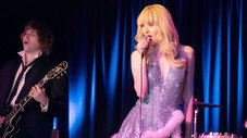 La naissance d'Angelyne
