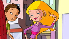 Sabrina se fait des Cheveux