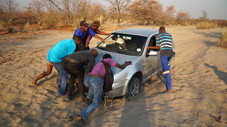 Botswana, Sauve qui peut