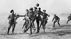 L'incroyable histoire de Noël 1914 dans les tranchées