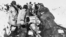 Apogée et Agonie : 1945-1957