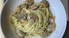 Pâtes alle vongole et fraises à la rose