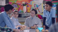 L'affaire de la tasse égarée / L'affaire de la petite sœur triste