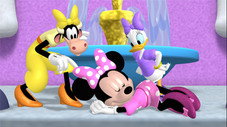 Minnie au bois dormant