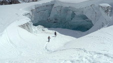 Trois sur la sellette