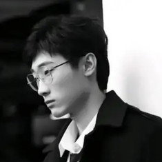 Zhenyan Liu