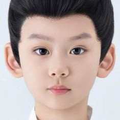 李昀喆