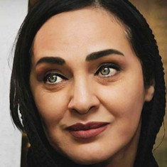 Roya Nownahali