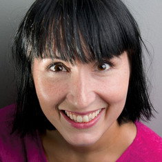Annie Deschamps