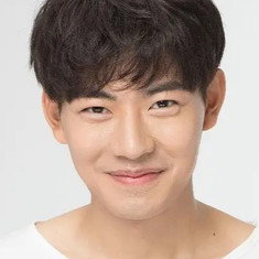 Yang Yi