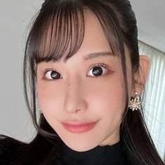 Emi Nishino