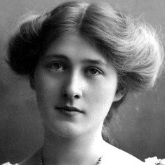 Phyllis Dare