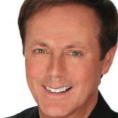 Ronn Lucas