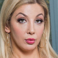 Sophia Deluxe