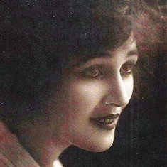 Renée Pélar