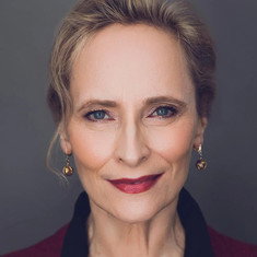 Laila Robins