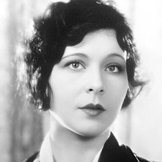 Jocelyn Lee