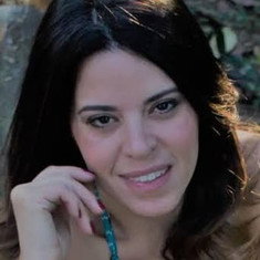 Daniella Peneluppi