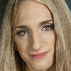 Kelly Klaymour