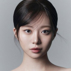 김아인