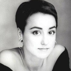 Yvonne Suhor