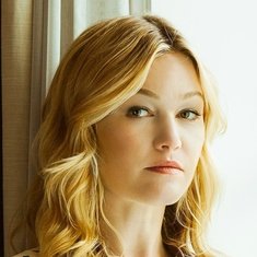 Julia Stiles