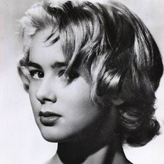 Cathia Caro