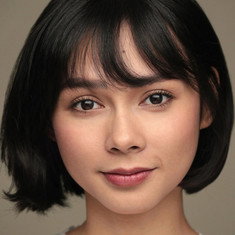 Mae Claire