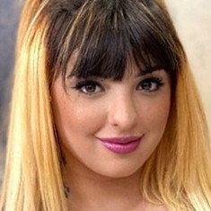 Naomie Miou