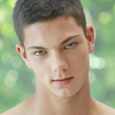 Nino Valens