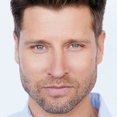 Damon Runyan