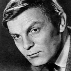 Yuriy Nazarov