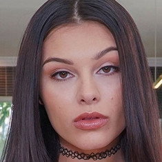 Reyna Delacruz