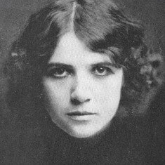 Mona Darkfeather