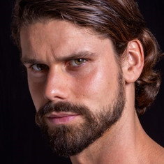 Caleb López