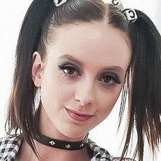 Lacey Noir