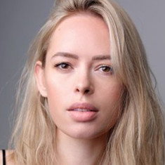 Tanya Burr