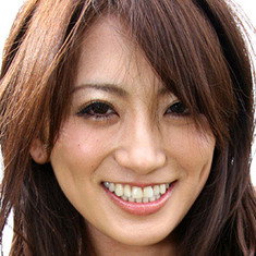 Saki Kozai