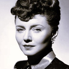 Lenore Aubert