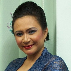 Azizah Mahzan