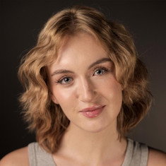 Chloe Stowe