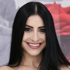 Kaitlyn Katsaros