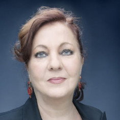 Carmen Linares