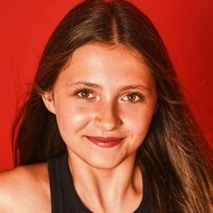 Keeley Karsten