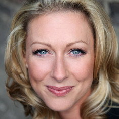 Faye Tozer