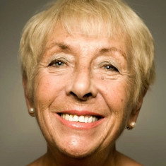 Lola Cordón