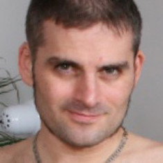 DJ